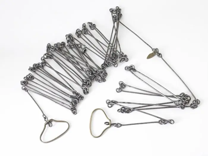 Gunter's surveying chain - 19th Century