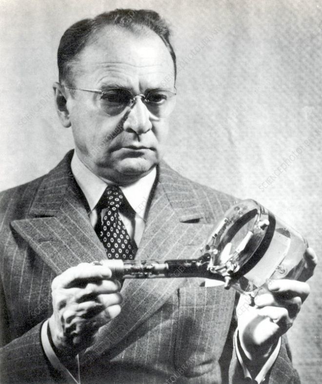 Vladimir Zworykin's iconoscope device