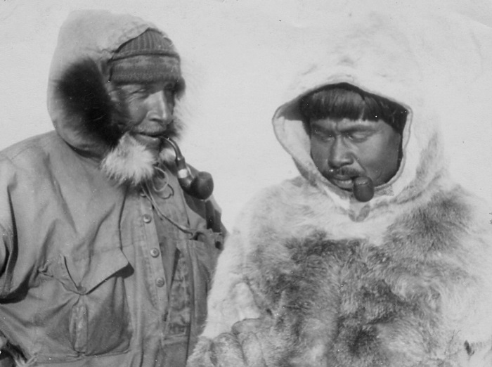 Alfred Wegener and Rasmus Villumsen prepare for the journey on November 1, 1930.