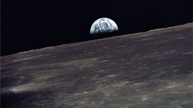 The rise of the Earth from the Moon's surface