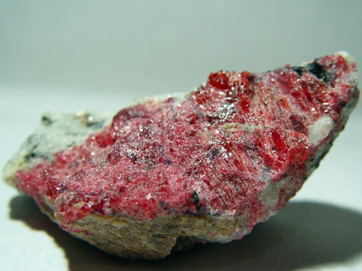 Mineral with the highest number of elements