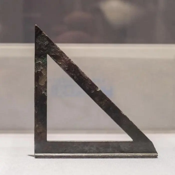 Roman Set Square: 1st Century BC