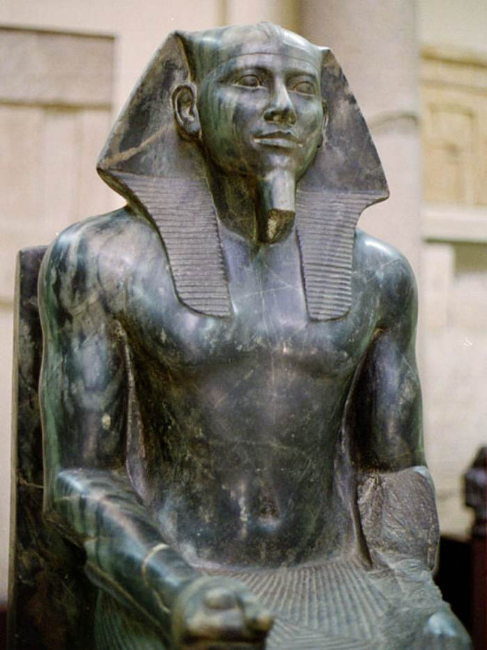 Statue of Khafre in Nephrite.