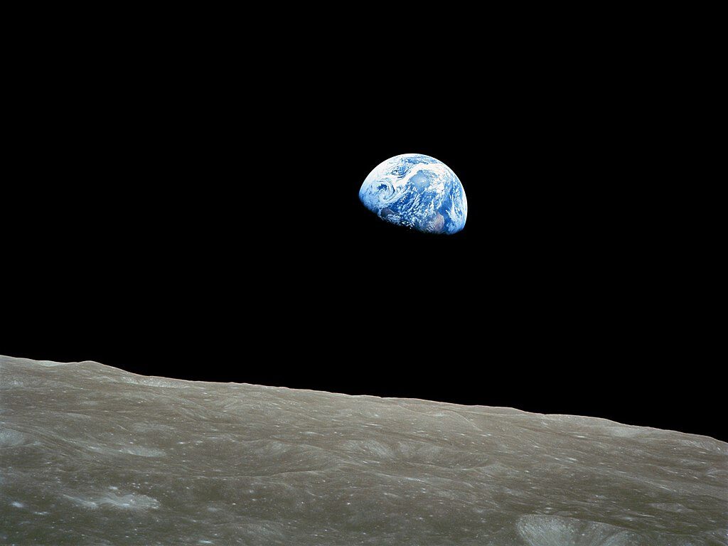 earthrise apollo 8