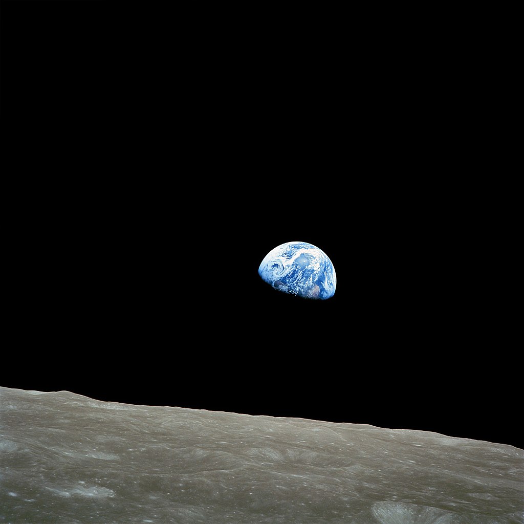 earthrise apollo 8