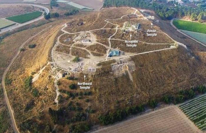 Tel Lachish, an old Canaanite settlement, was located on these hills. (Credit: Fourth Expedition to Lachish)