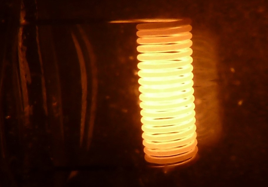 A single tungsten filament 