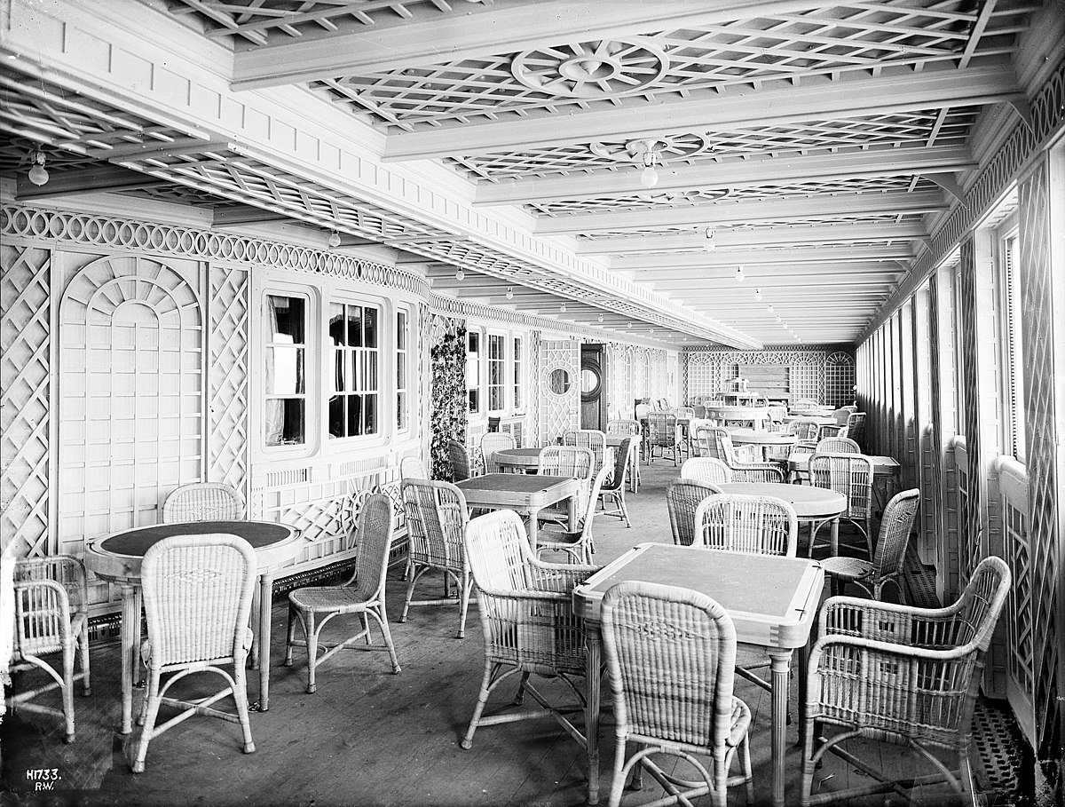 The Café Parisien was a Parisian-style cafe and a new feature on the RMS Titanic.