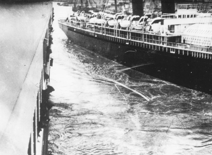 SS New York in her near collision with Titanic.