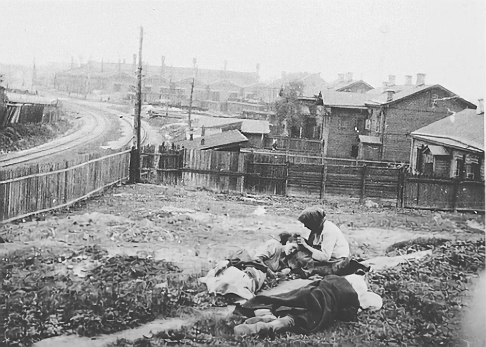 Holodomor, 1933, photograph by Alexander Wienerberger.