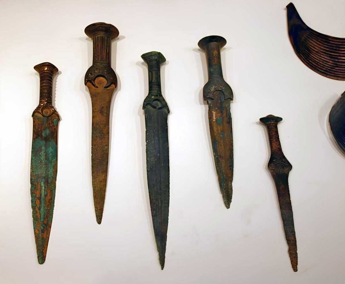Edged Weapons Their Types And History Malevus Edged Weapons Their Types And History Malevus