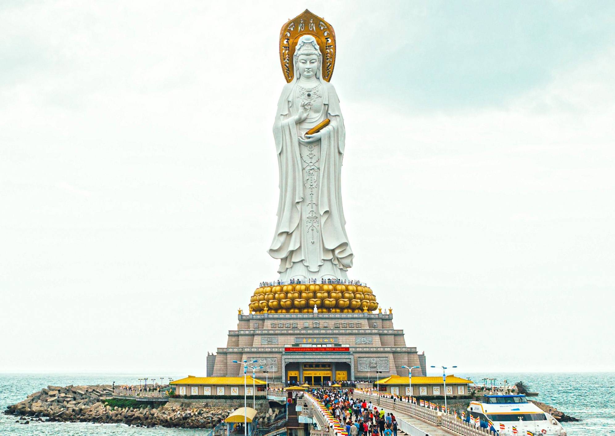 Guanyin of Nanshan statue