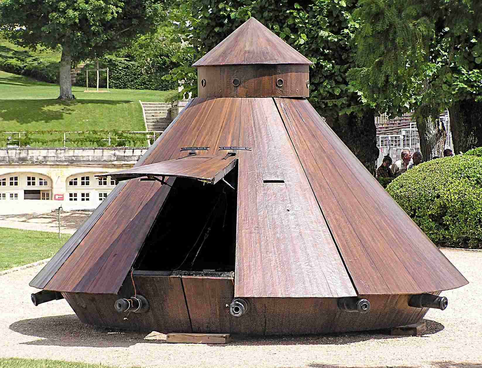 A reconstruction of the da Vinci Tank at the Château d'Amboise based on drawings by Leonardo da Vinci.