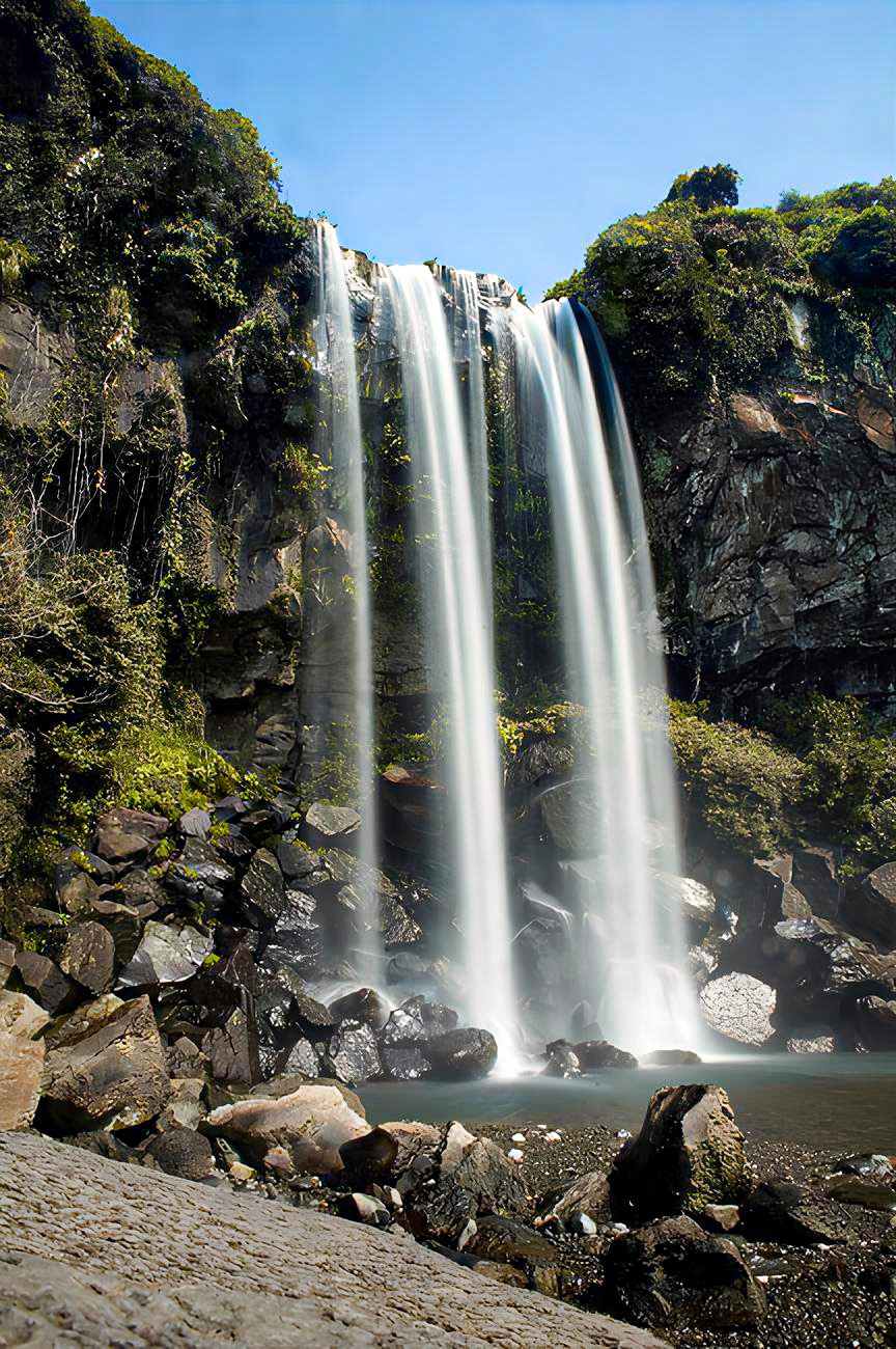 Seongsan Ilchulbong falls