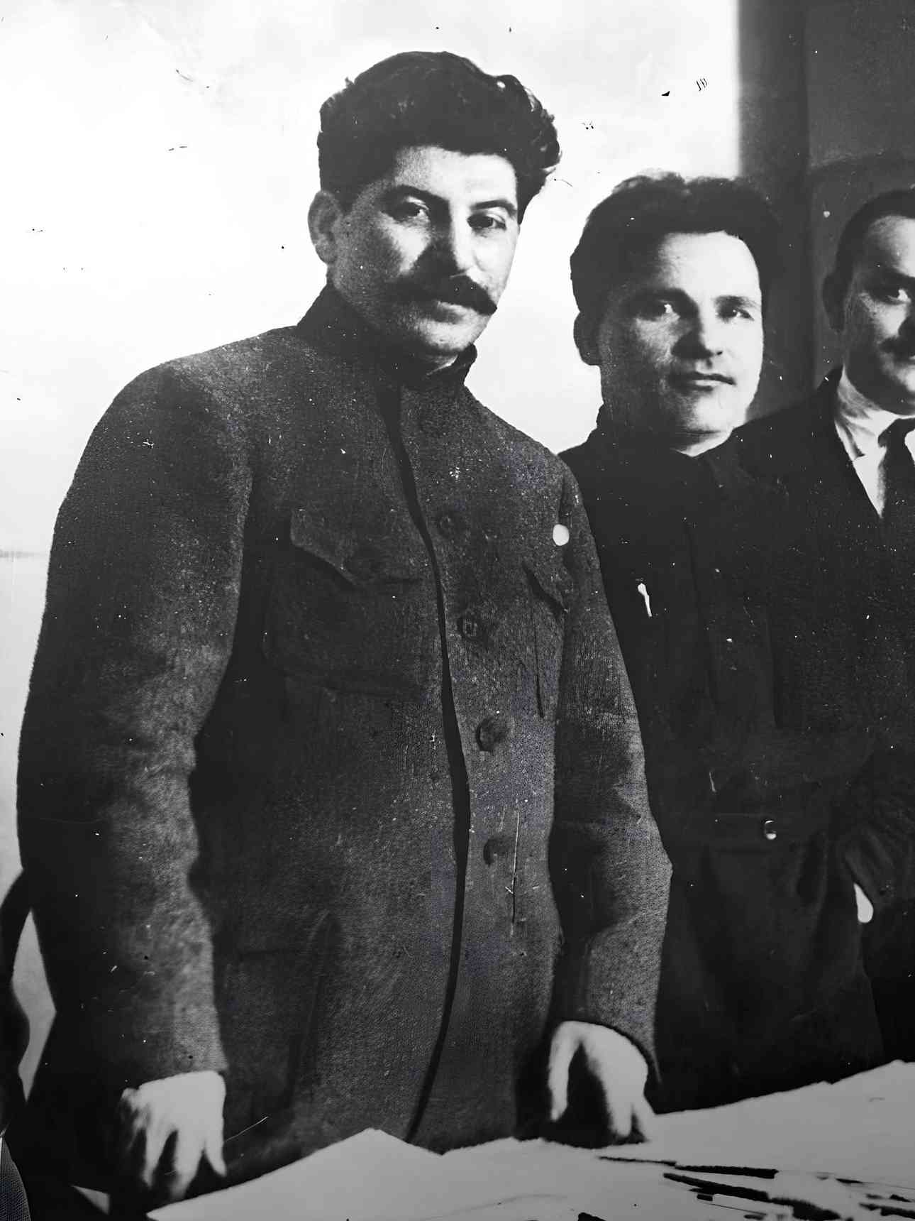 Sergei Kirov (1.68 m, 5'6") and Stalin. Oddly, he appears taller than Kirov in every picture.