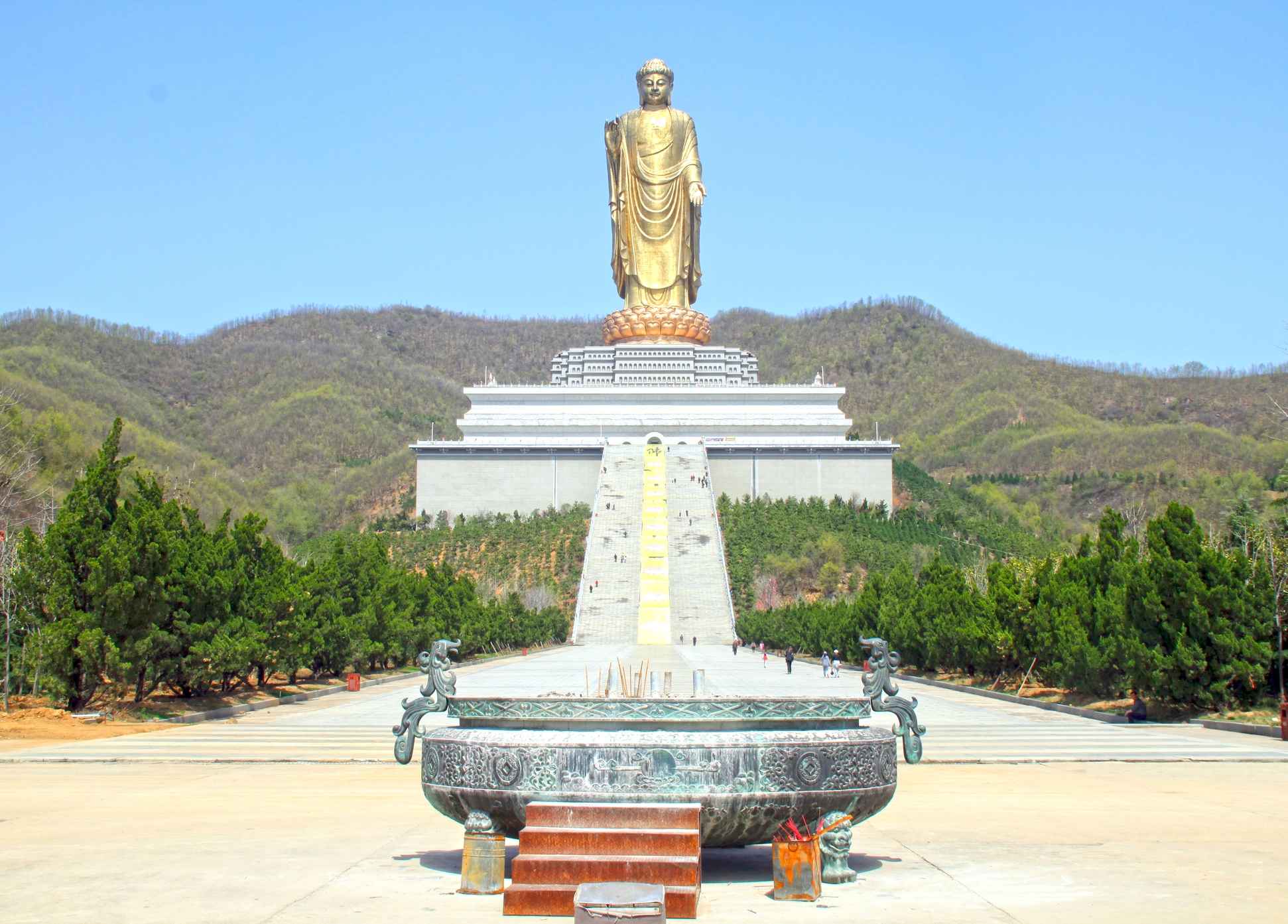 Spring Temple Buddha statue