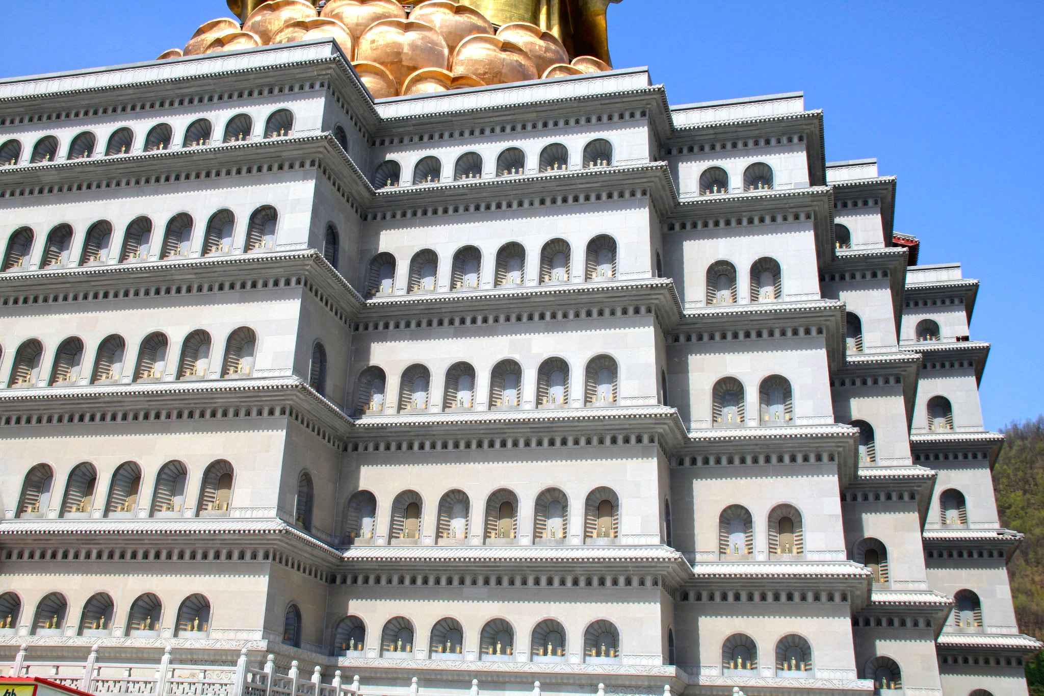 The Diamond Seat of the Spring Temple Buddha.