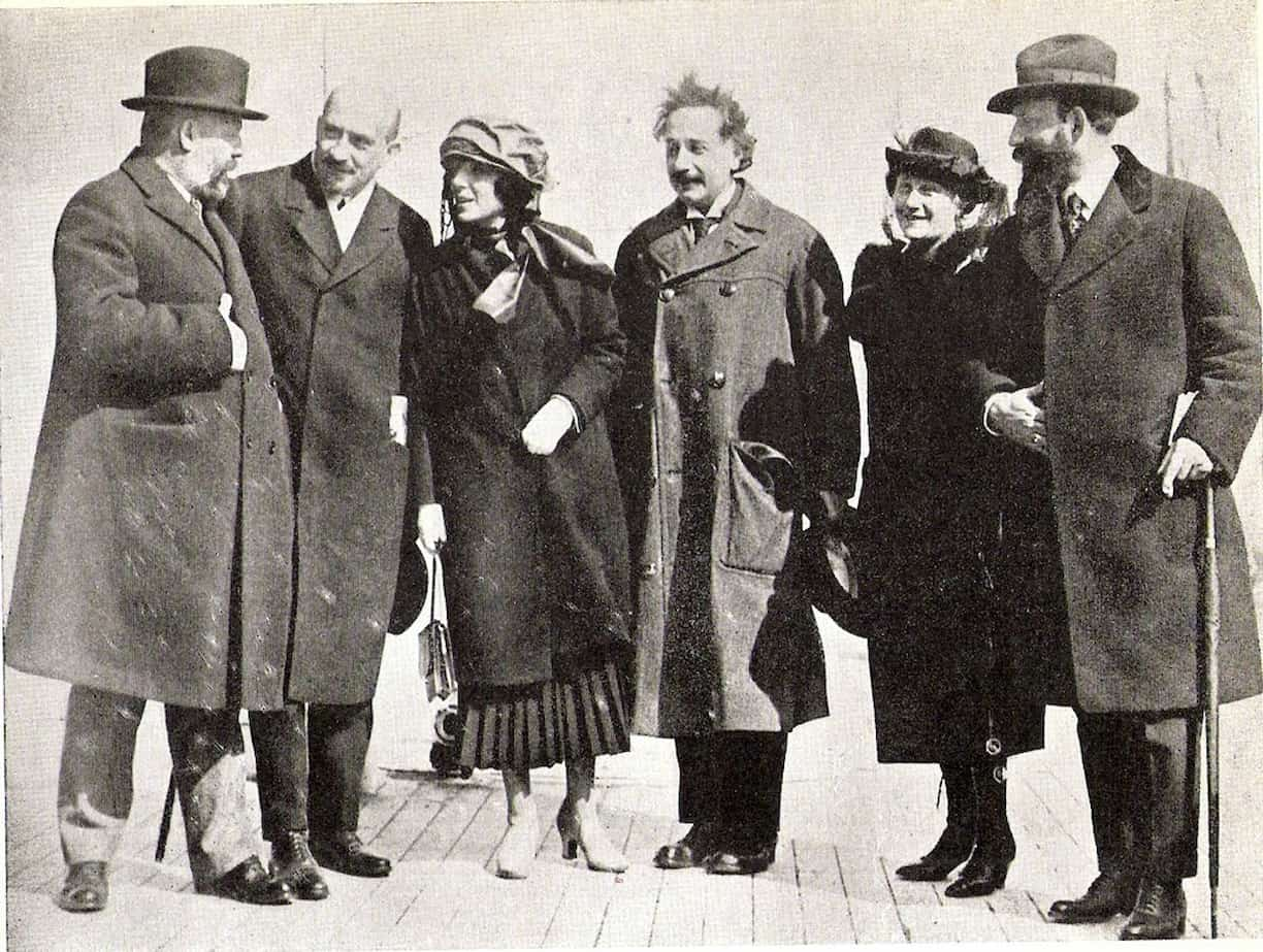 Menachem Ussishkin, Chaim Weizmann, Vera Weizmann, Prof. Albert Einstein, Elsa Einstein, Dr. Ben-Zion Mossinson.