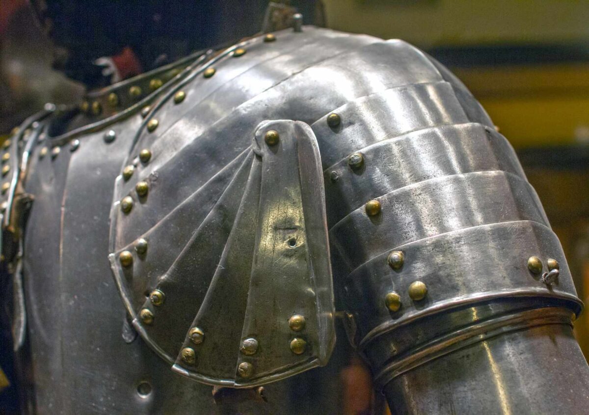 Pauldron: History of a Crucial Plate Armor - Malevus