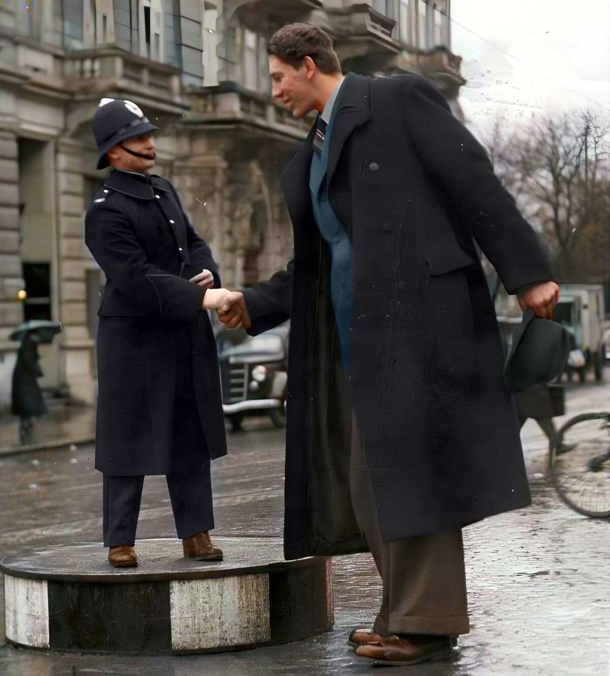 Väinö Myllyrinne: The Tallest Soldier in History