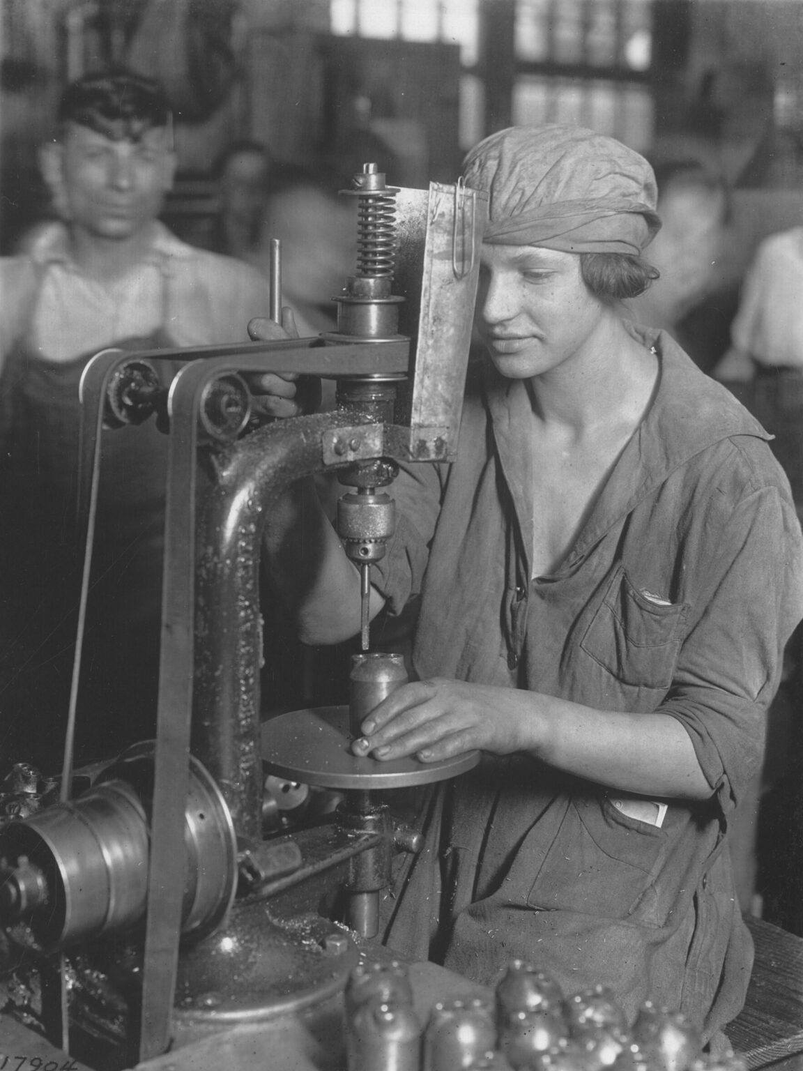 Role of Women in World War I and World War II - Malevus