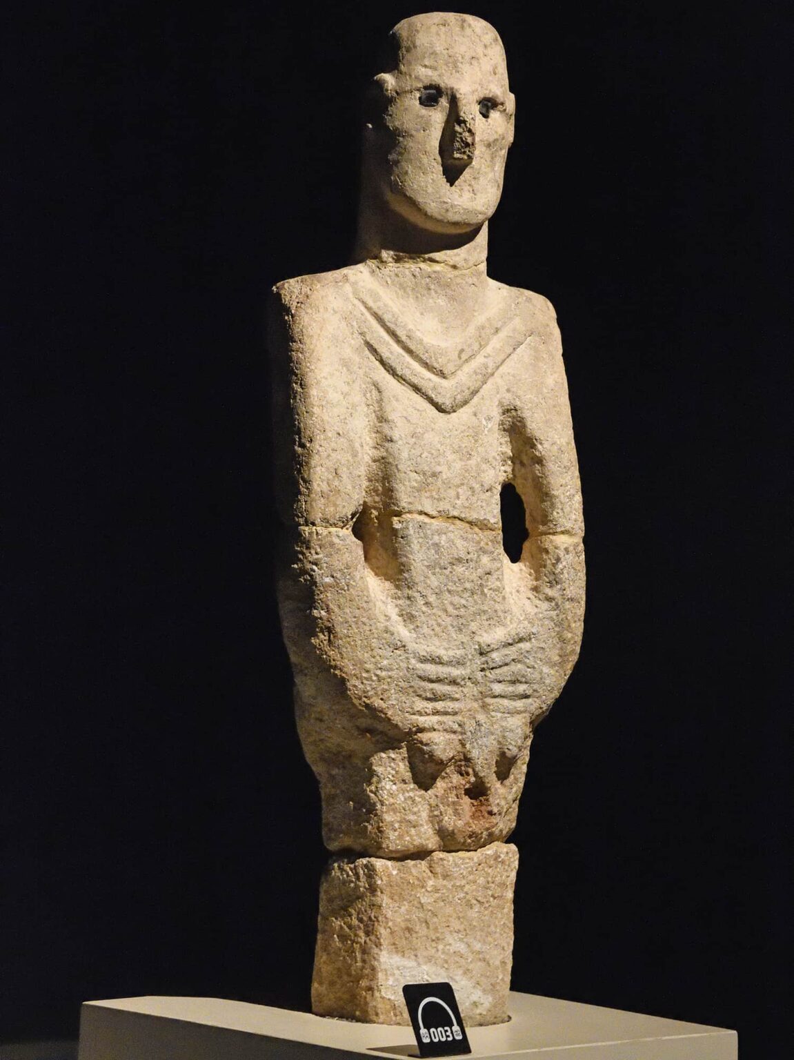 Urfa Man: The Oldest Statue in the World (c. 9000 BC) - Malevus