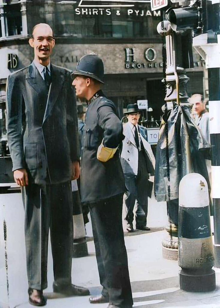 Henry Hite The Comedian "Corn King Giant" at 7'7" Malevus
