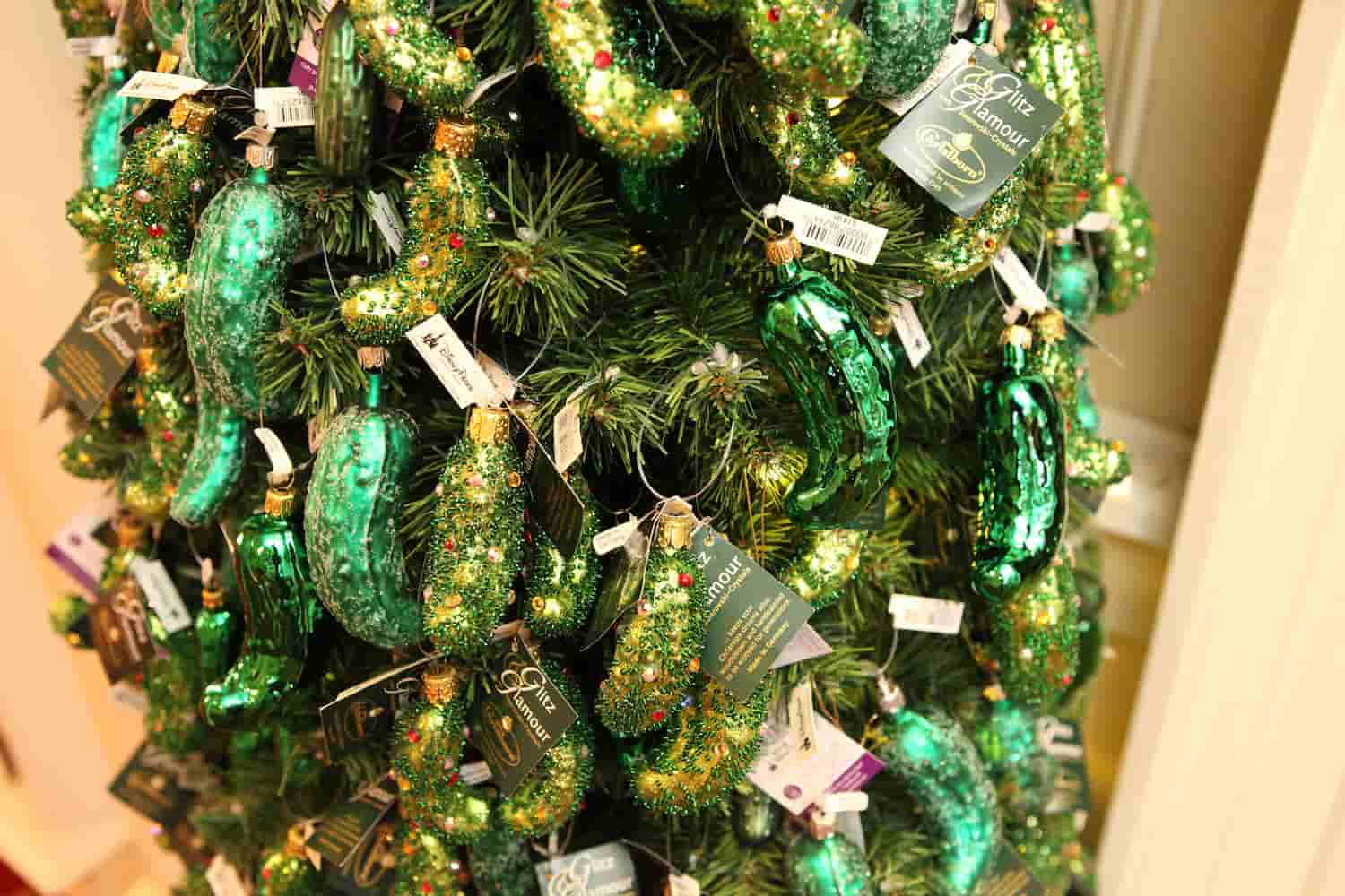 Christmas Pickle The Origin Of A Long Lasting Tradition Malevus christmas-pickle-the-origin-of-a-long-lasting-tradition-malevus