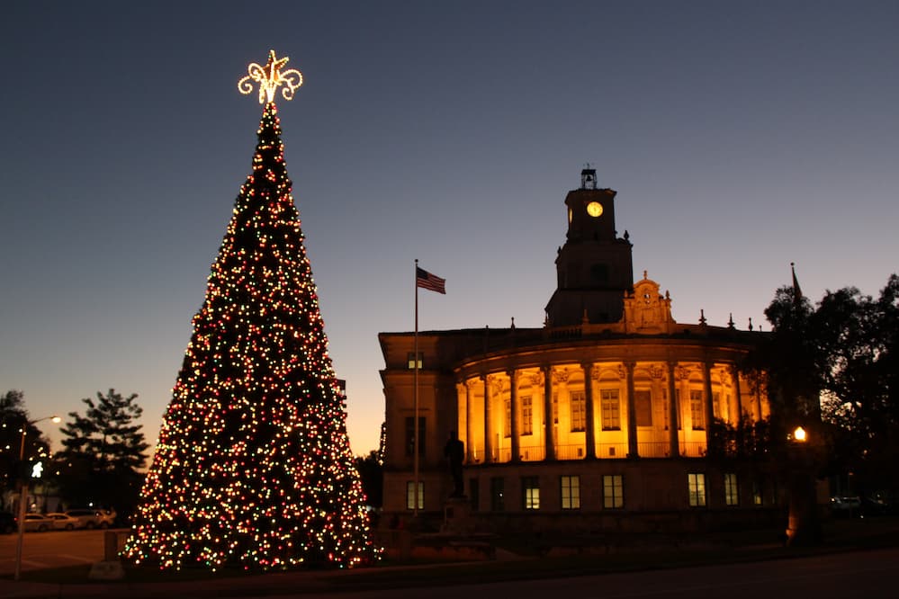 Coral Gables City Hall And Christmas Tree.