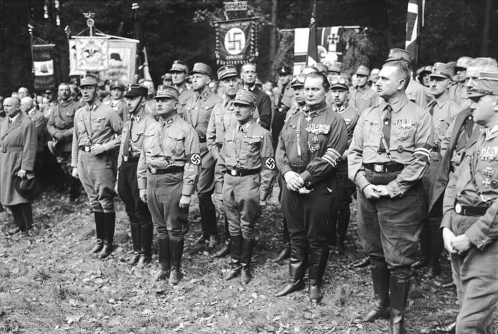 Camp service of the NSDAP delegation, in the first row SS Chief Heinrich Himmler, SA Chief Ernst Röhm and Hermann Göring Harzburg Front