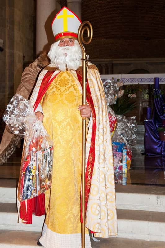 Santa Claus, or Djed Božićnjak in Croatian.