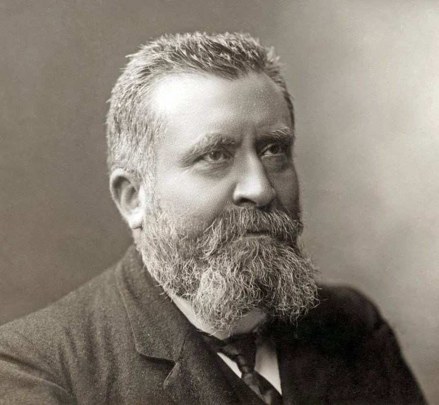 Jean Jaurès photographed by Henri Manuel.