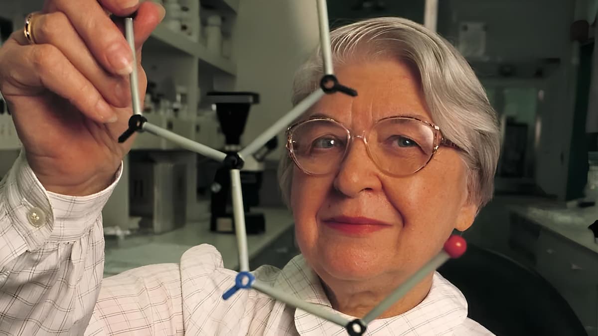 Stephanie Kwolek: The Chemist Who Revolutionized Protective Gear