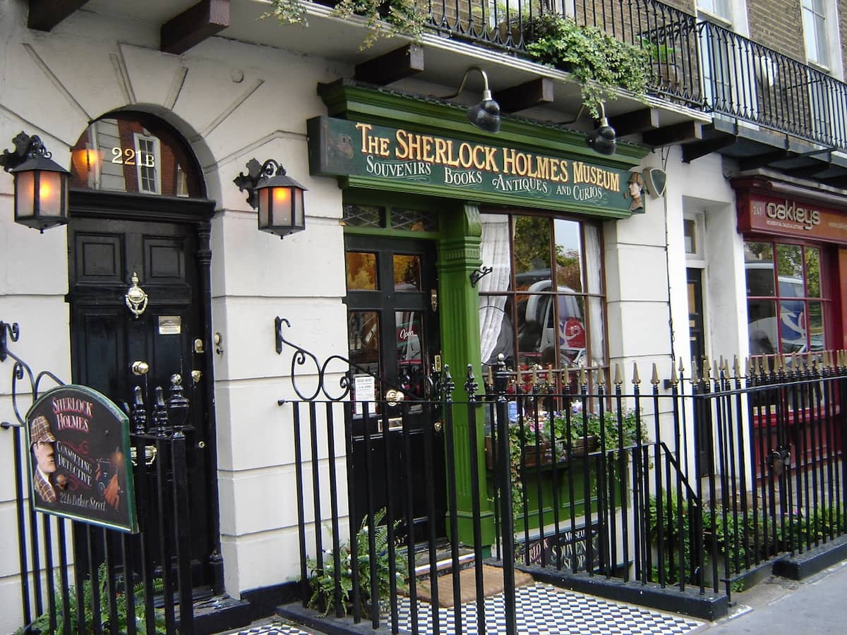 The exterior of the Sherlock Holmes Museum and doorway marked as 221B