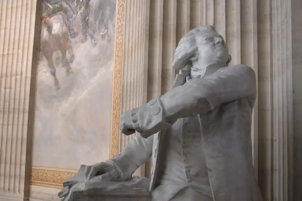 Statue of Mirabeau at the Panthéon