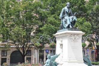 Lyon (France), Statue of André-Marie Ampère